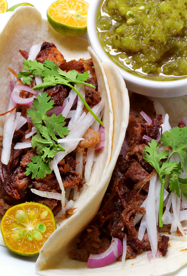 Lengua (Beef Tongue) Tacos con Salsa Verde