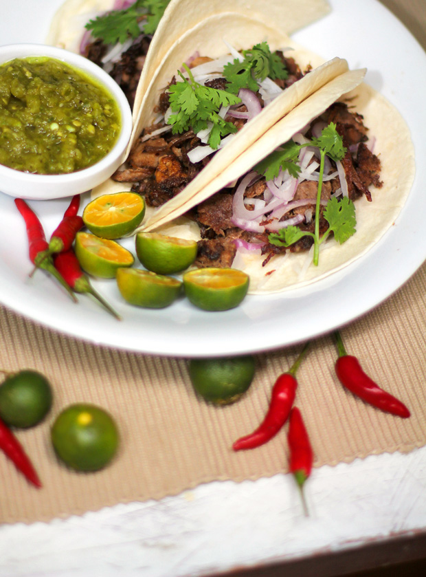 Lengua (Beef Tongue) Tacos con Salsa Verde