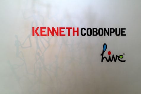 Kennth Cobonpue sign