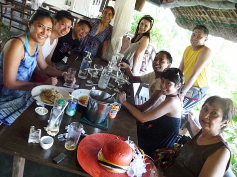 Family enjoying lunch at Kapuluan Vista Resort
