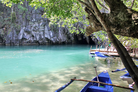 Clear, turquoise waters of the Underground River in Puerto Princesa