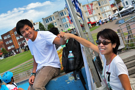 Tourists at Bondi skate park in Bondi Beach, Sydney, Australia