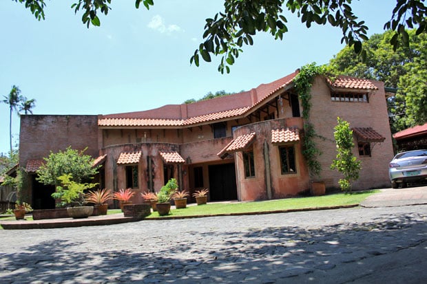 Ugu Bigyan's Secret Pottery Garden and Restaurant, Tiaong, Quezon