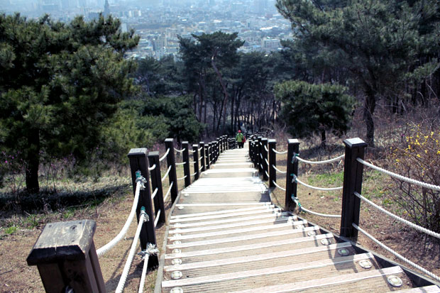 Climb Hwaseong Fortress Wall in Suwon, South Korea