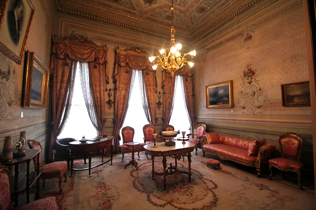 Dolmabahce Palace, Istanbul, Turkey