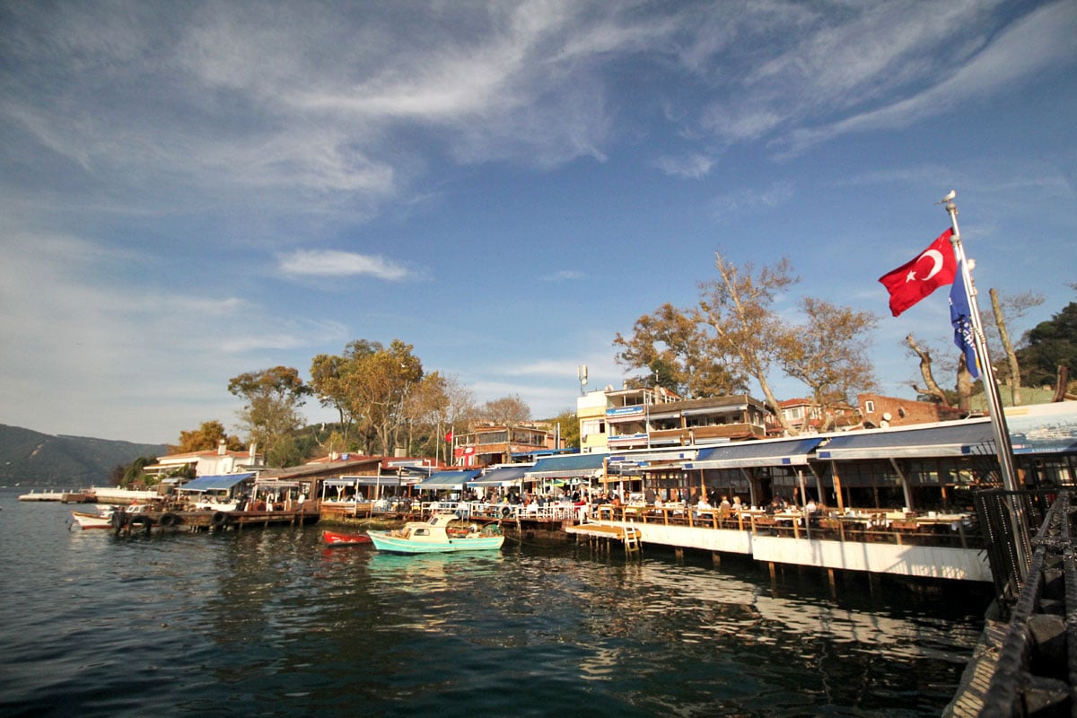 Take a Cruise on the Bosphorus with Şehir Hatları in Istanbul, Turkey