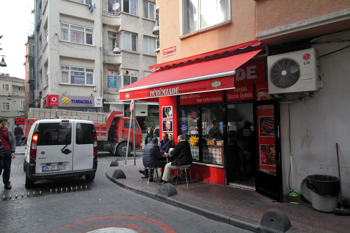 Dürümzade:  Home to Some of the Best Wraps in Istanbul, According to Anthony Bourdain