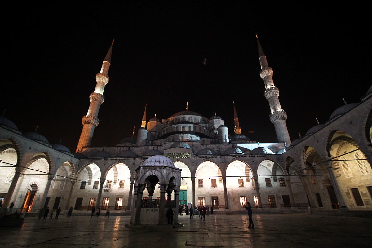 Sultanahmet (Blue Mosque), Istanbul, Turkey