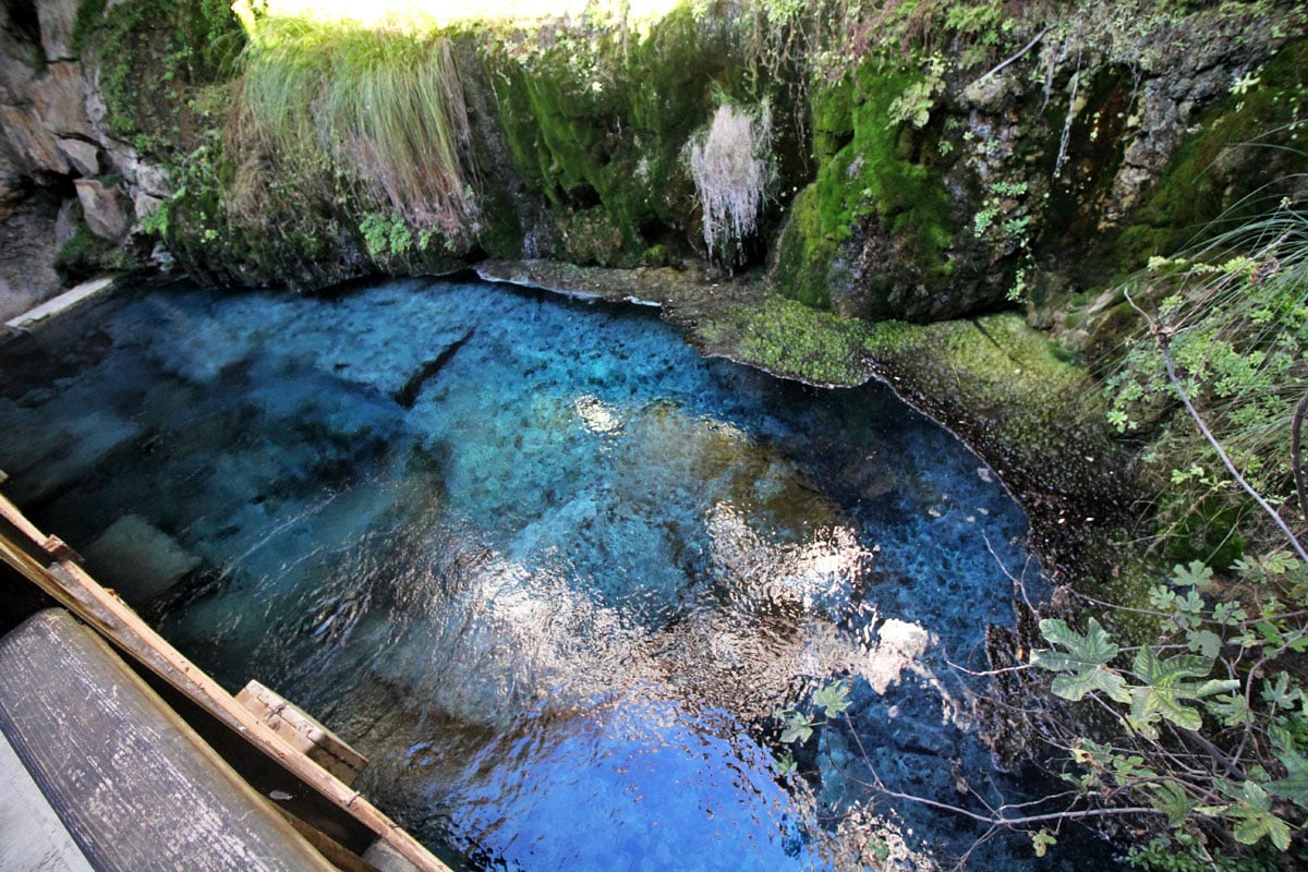 Marvel at Subterranean Calcium Travertines in Kaklik Cave, Pamukkale, Turkey