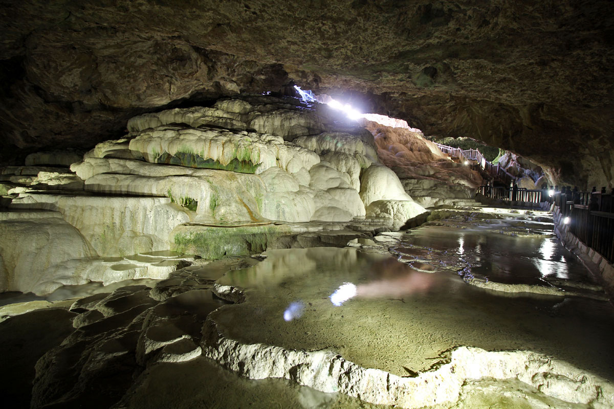 Marvel at Subterranean Calcium Travertines in Kaklik Cave, Pamukkale, Turkey