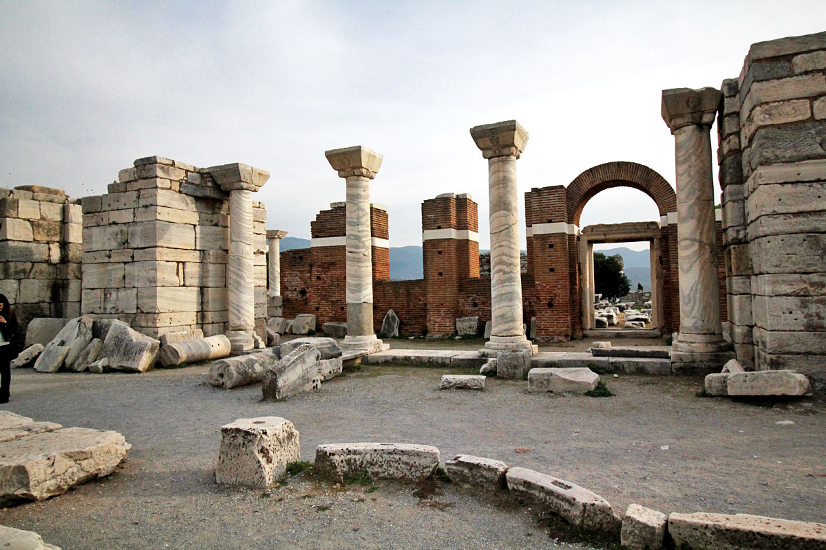 Visit the Basilica of St. John & İsabey Mosque — Monuments to Faith on Ayasuluk Hill in Selçuk, Turkey