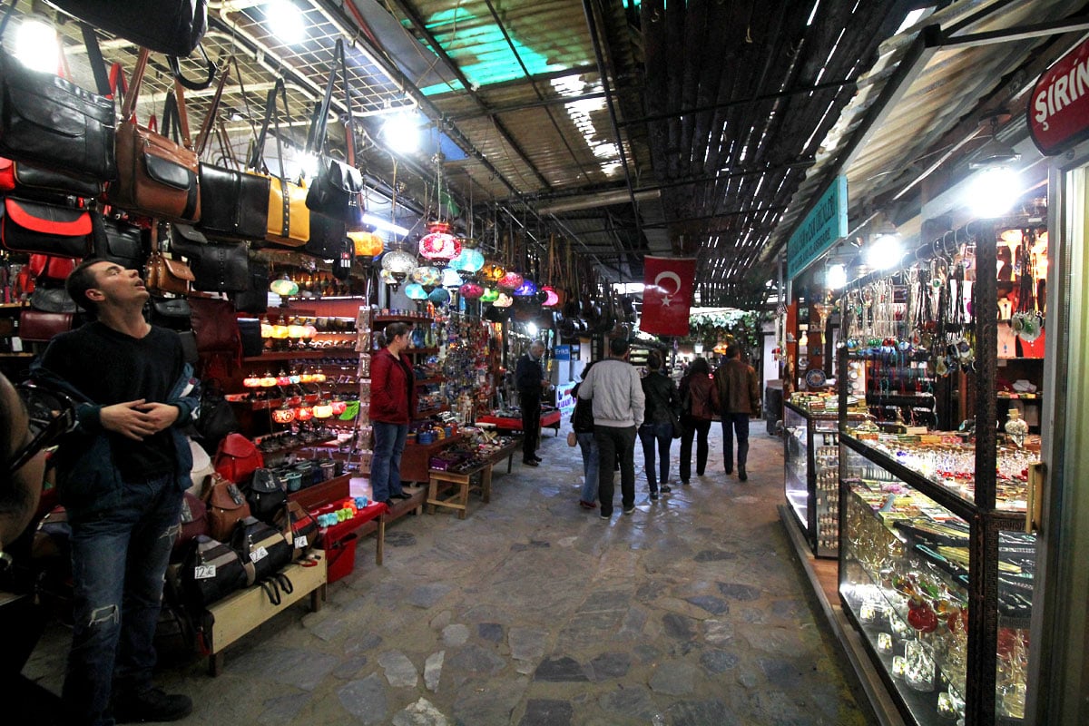 Explore the Alleys of Şirince, a Charming Hill Town Near Selcuk, Turkey