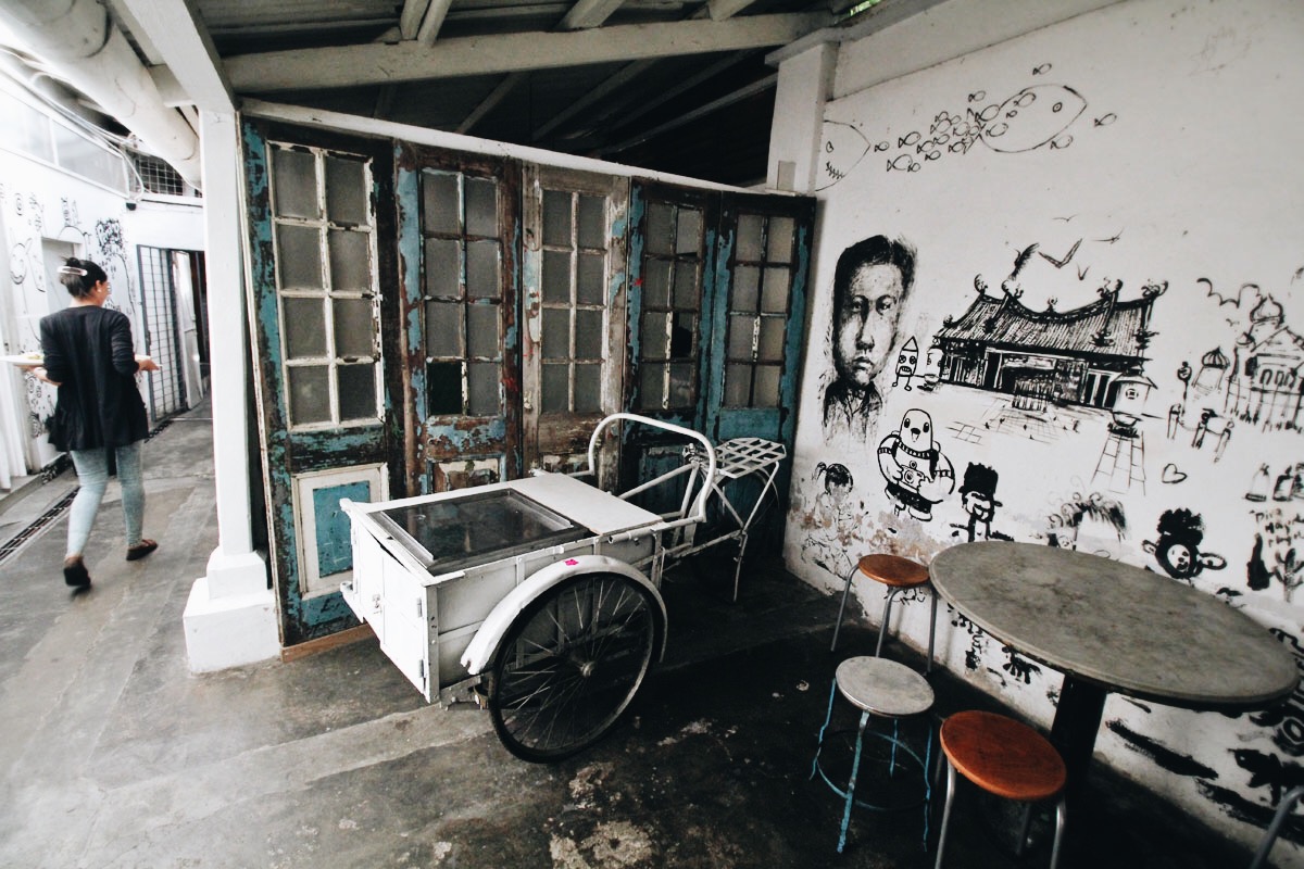 ChinaHouse:  Enjoy a Slice of Cake at One of the Coolest Spots in Penang, Malaysia