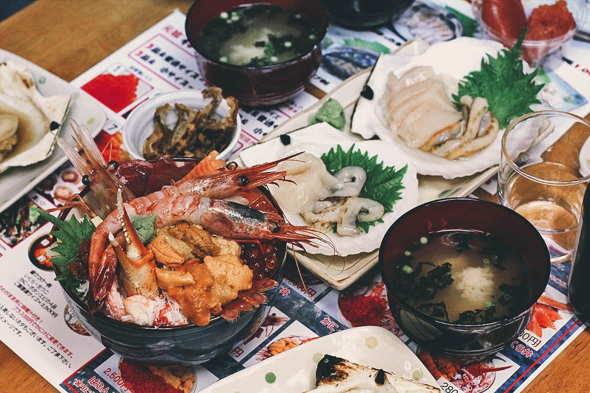 Takinami Shokudo: Where to Have Overflowing Bowls of Kaisendon in Otaru, Japan