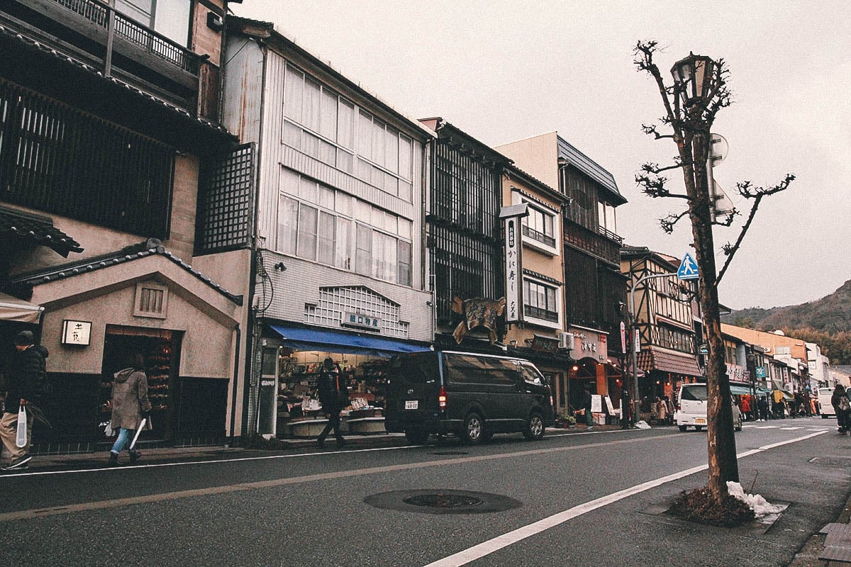 Kinosaki Onsen: Scenes from an Onsen Town in the Kansai Region
