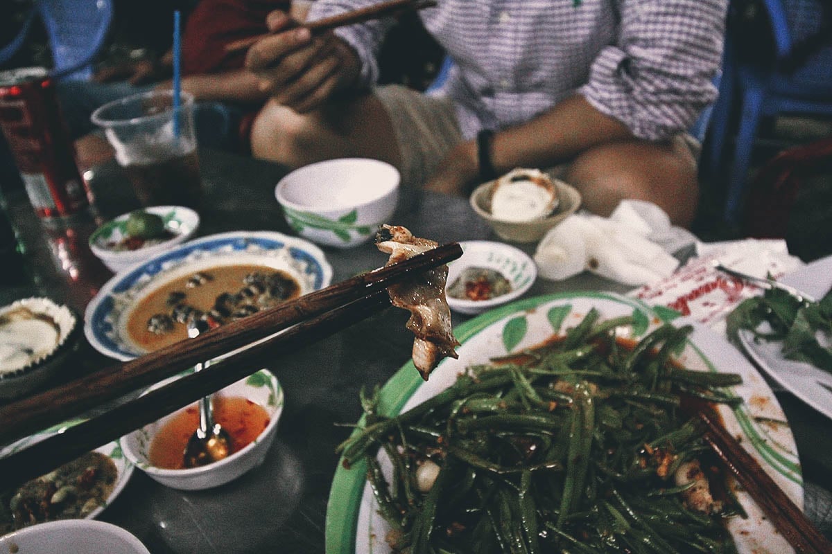 Vinh Khanh, District 4: Where to Have the Best Street Seafood in Saigon, Vietnam