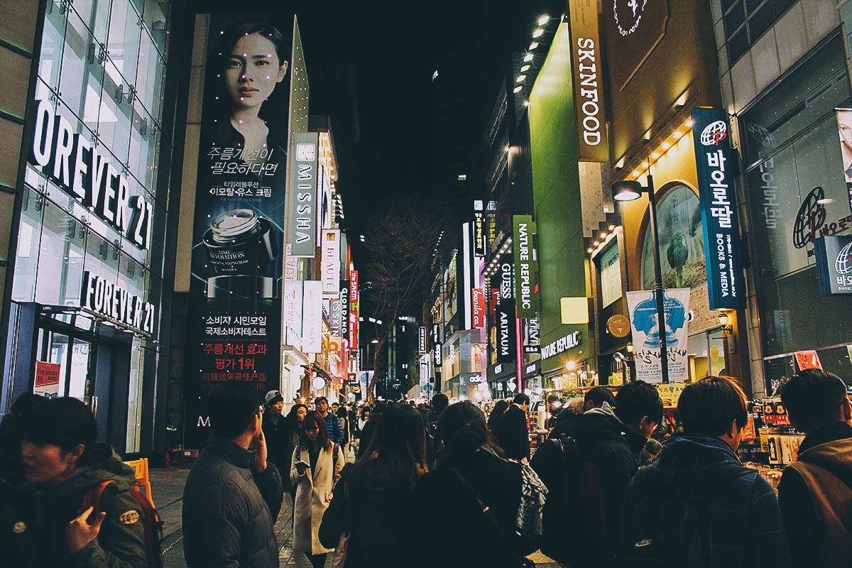Shop & Eat like there’s no Tomorrow at Insadong, Myeongdong, and Hongdae in Seoul, South Korea