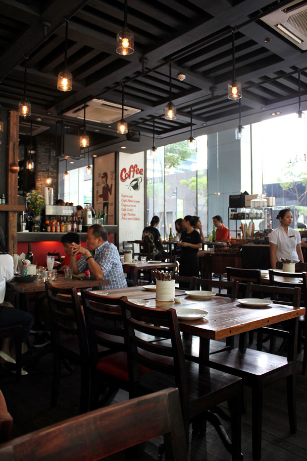 Sunday Morning Brunch at Wildflour Cafe + Bakery