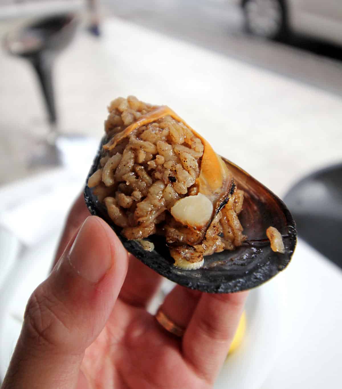 Close-up of Turkish midye dolmas