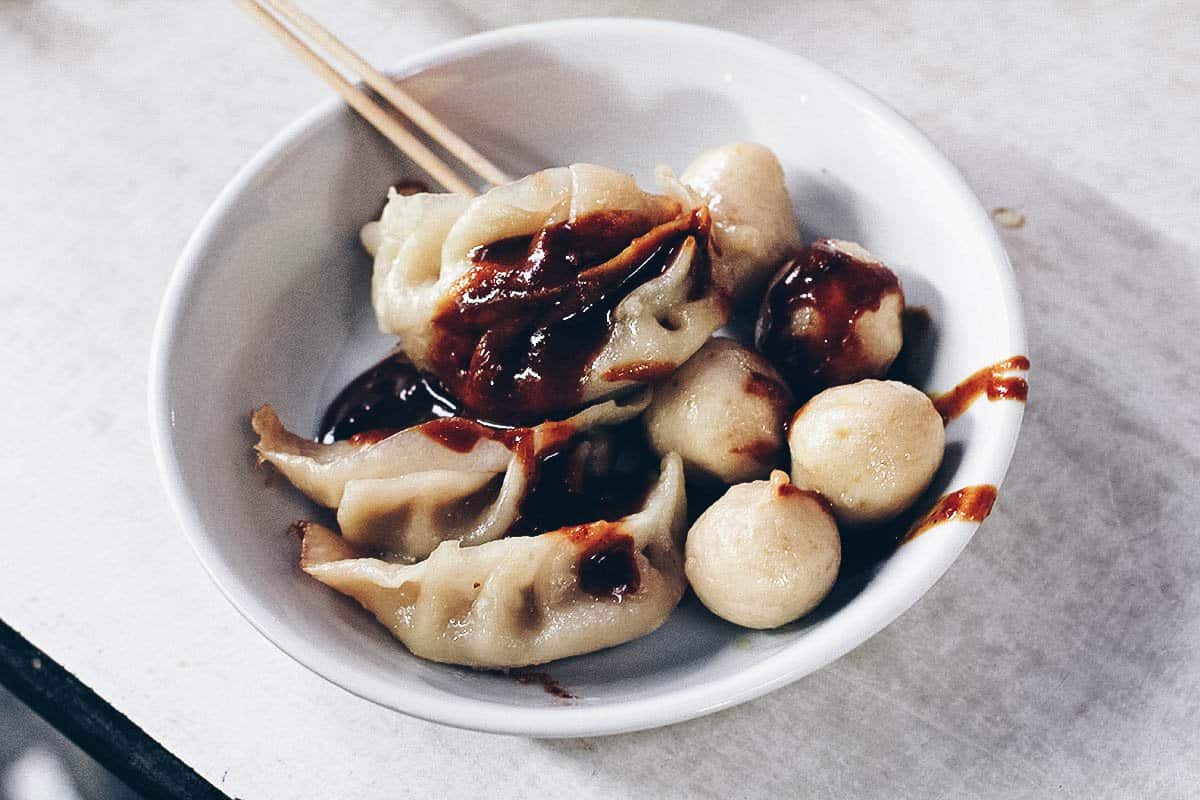 The Michelin Hong Kong Street Food Guide