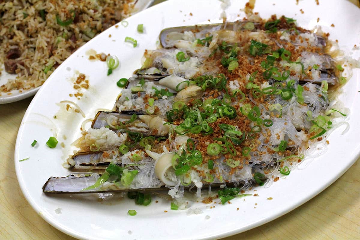 Tung Po: Get Down and Dirty at this Legendary Dai Pai Dong in Hong Kong