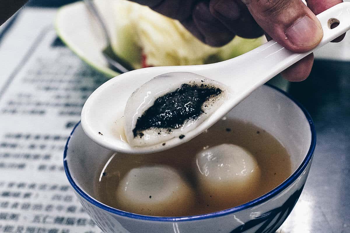 The Michelin Hong Kong Street Food Guide