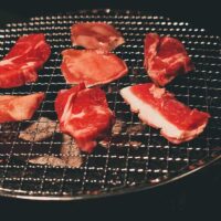 ホルモン食堂　4条店: Where to Eat Jingisukan on a Charcoal Grill in Sapporo, Japan