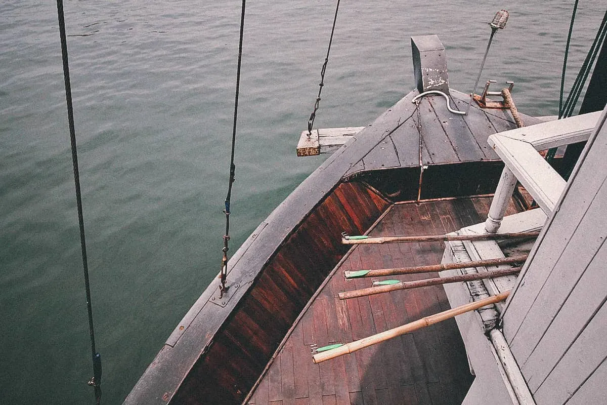 Ha Long Bay Cruise, Vietnam