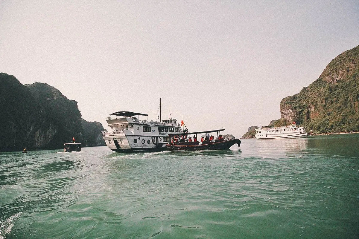 Ha Long Bay Cruise, Vietnam