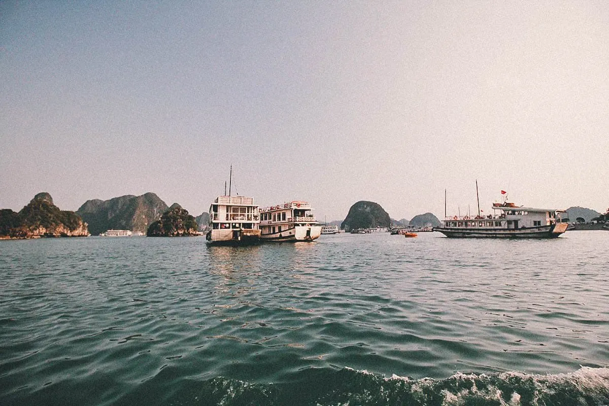 Ha Long Bay Cruise, Vietnam