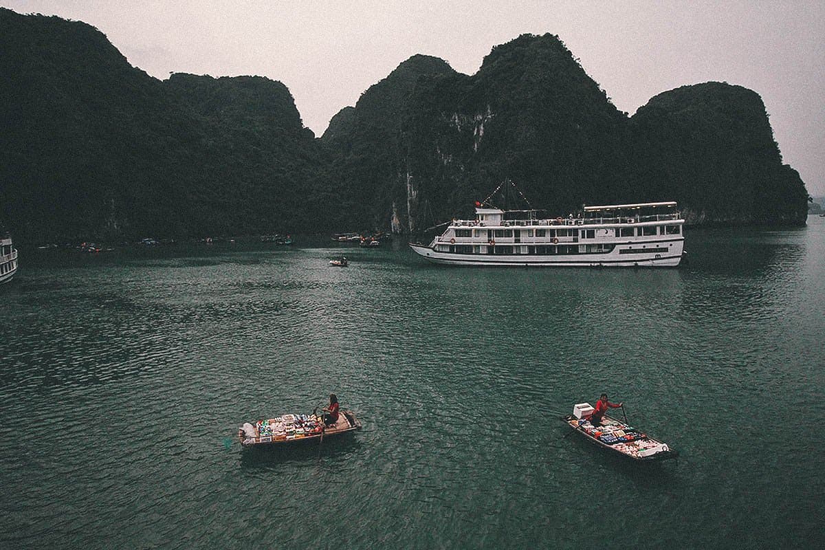 Ha Long Bay Cruise, Vietnam