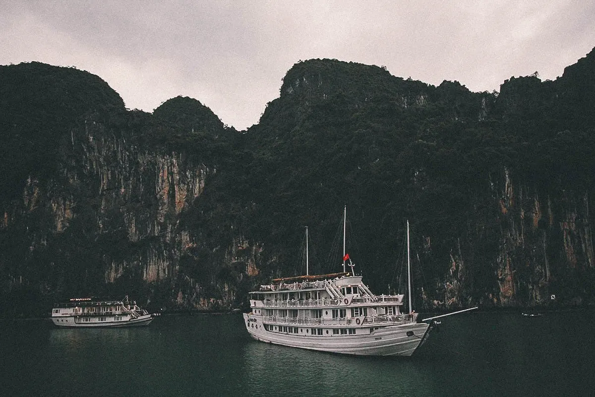 Ha Long Bay Cruise, Vietnam