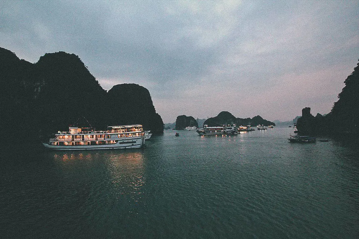 Ha Long Bay Cruise, Vietnam