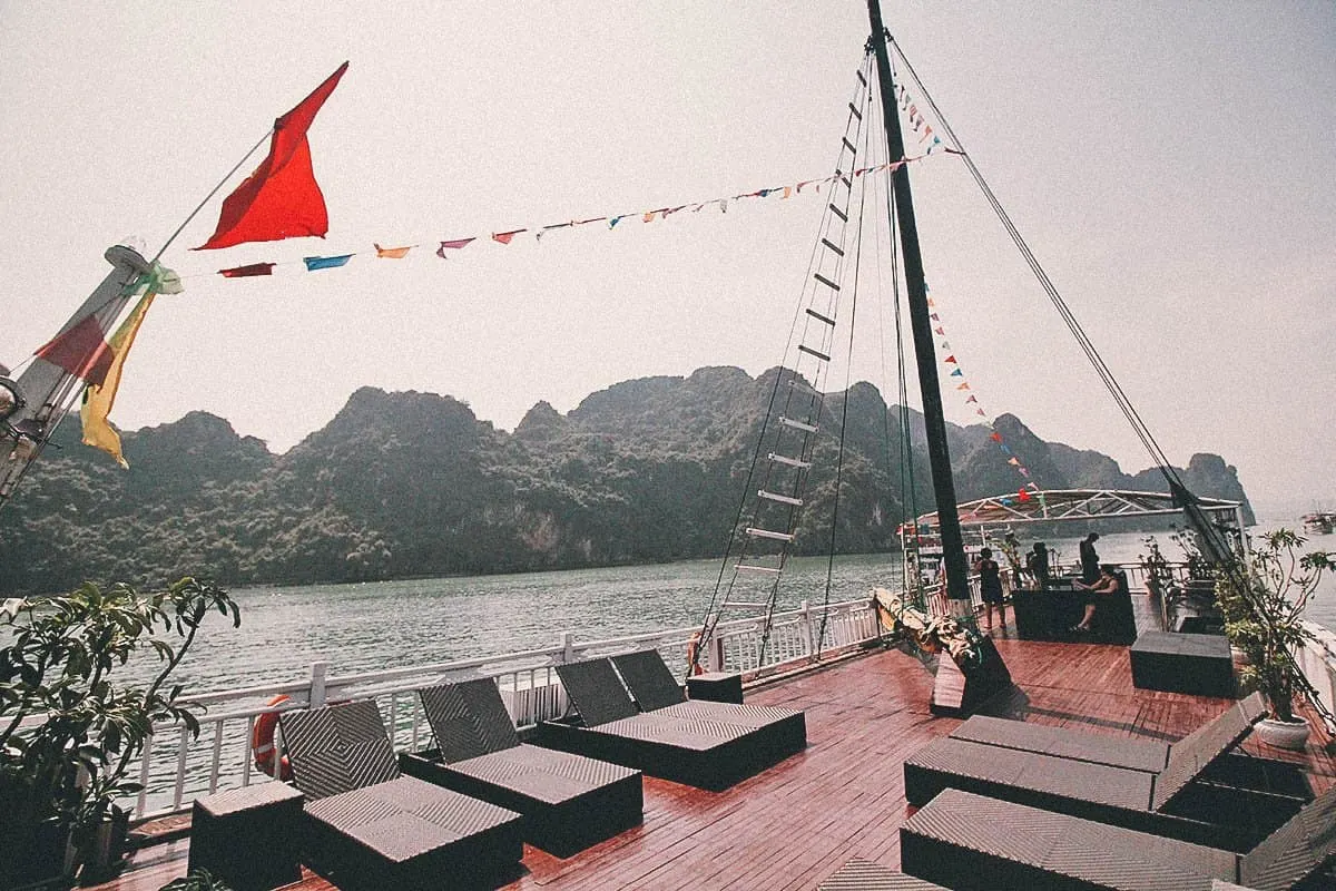 Ha Long Bay Cruise, Vietnam