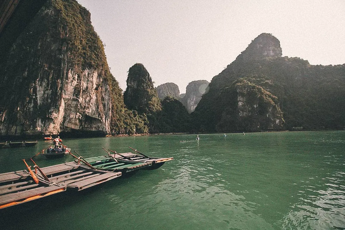 Ha Long Bay Cruise, Vietnam