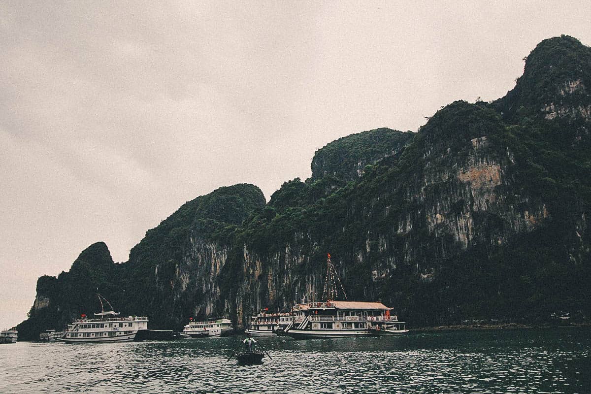 Ha Long Bay Cruise, Vietnam