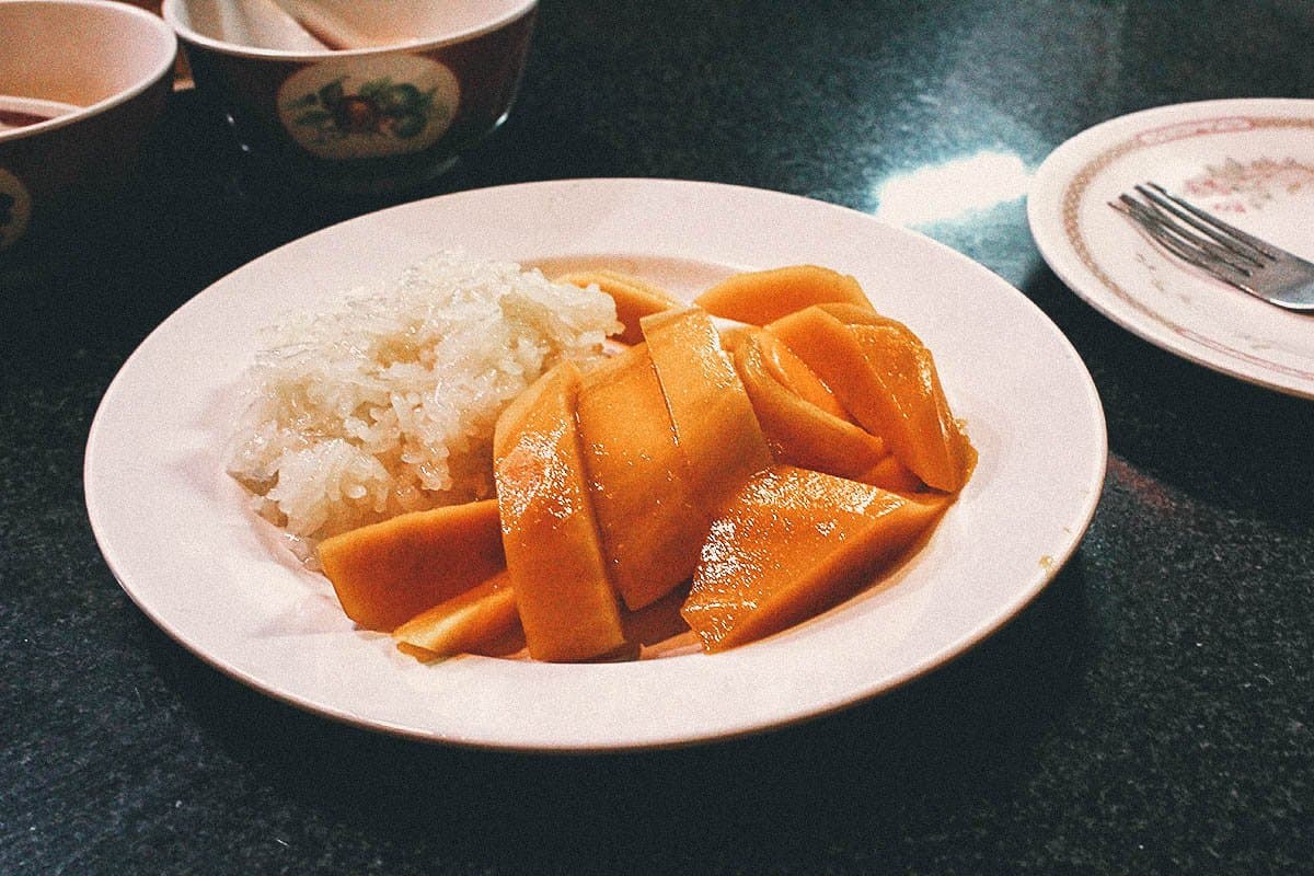 Khao niao mamuang or mango sticky rice