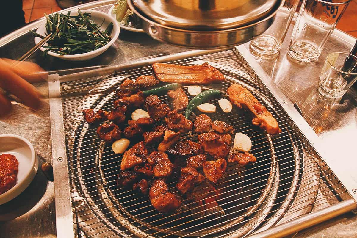 Korean bbq at WooSung Galbi in Seoul, South Korea