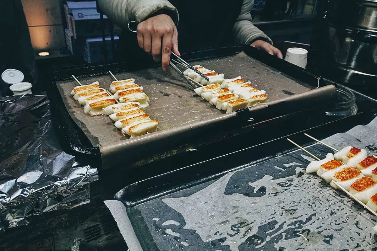 Mozzarella and rice cakes sold by street vendors in Myeongdong