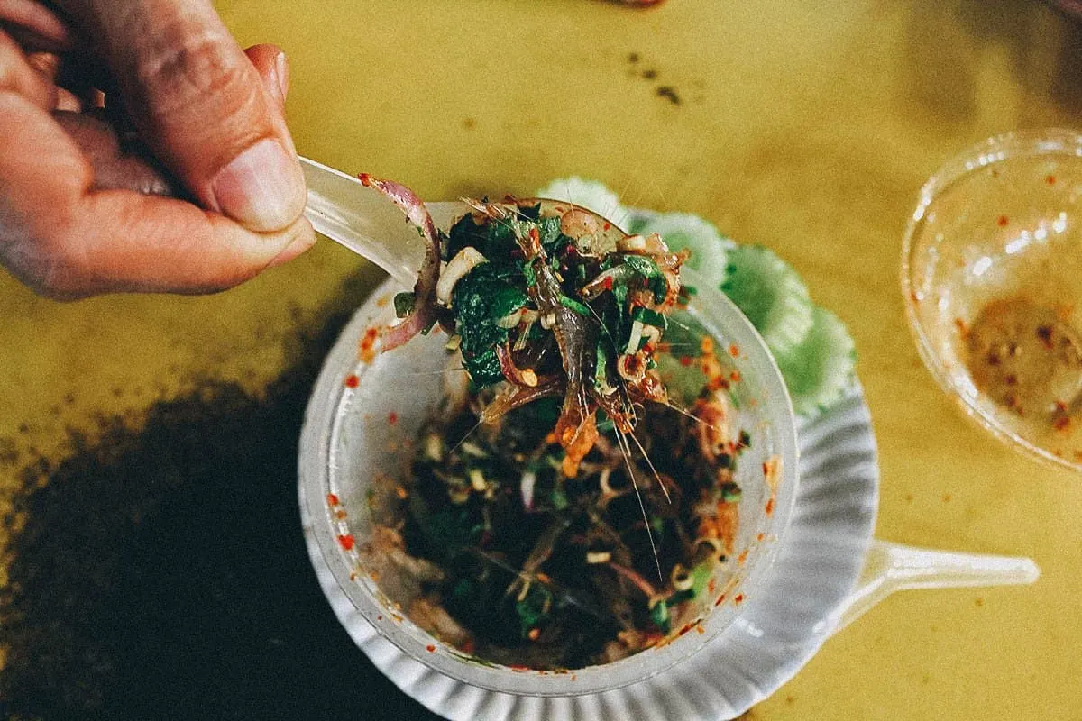 Thai Food Guide Goong ten or dancing shrimp