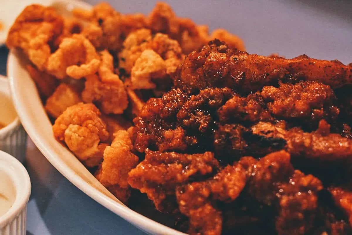 Things to Eat in South Korea Korean fried chicken at a restaurant in Seoul