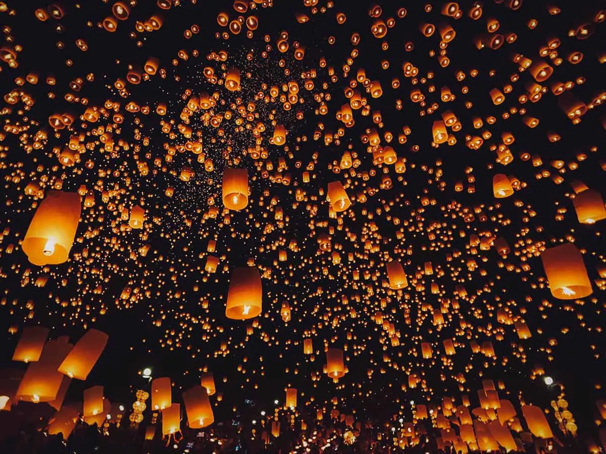 Yee Peng & Loy Krathong Festivals, Thailand