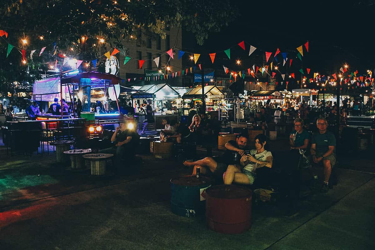 Ploen Ruedee Night Market in Chiang Mai, Thailand