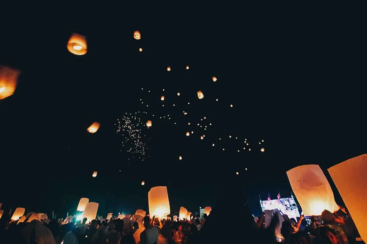 Yee Peng & Loy Krathong Festivals, Chiang Mai, Thailand