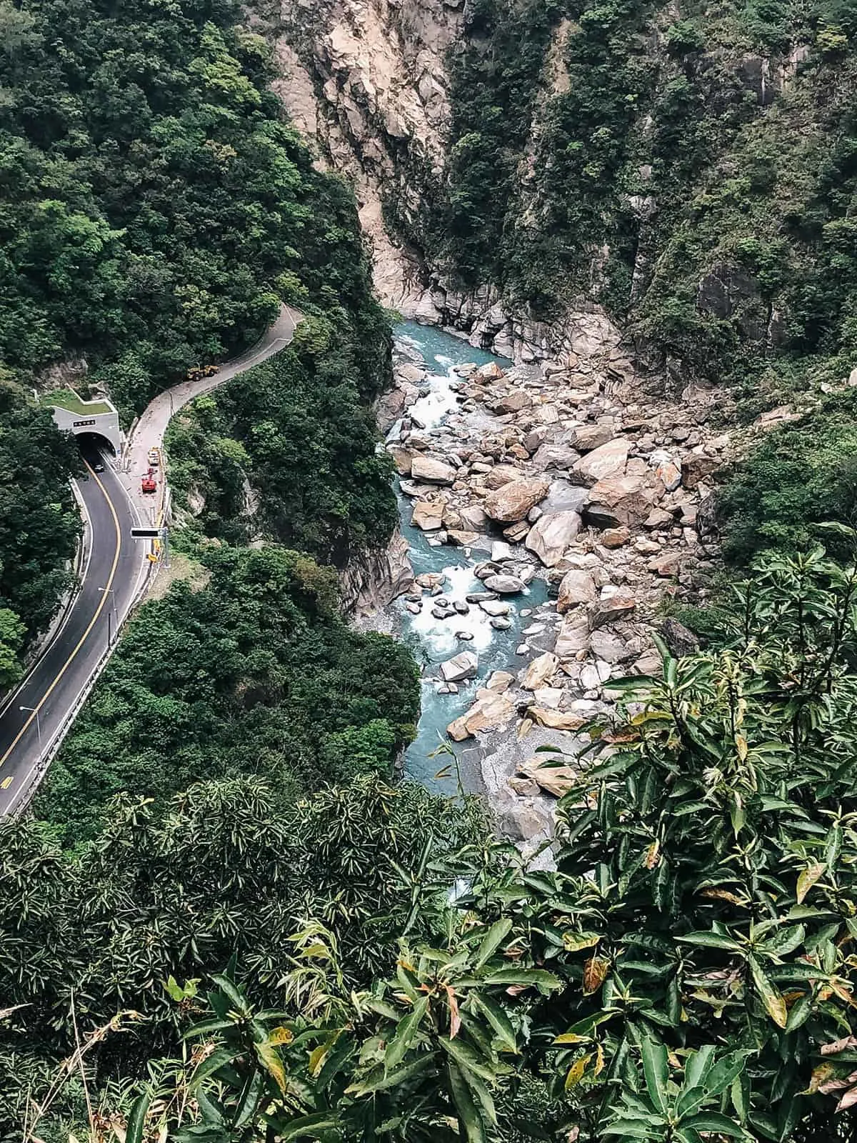 Take a Day Tour of Stunning Taroko National Park in Hualien, Taiwan View of the river at Taroko National Park in Hualien, Taiwan