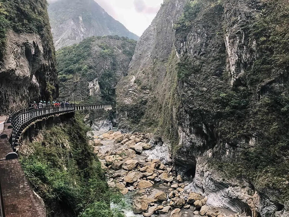 Take a Day Tour of Stunning Taroko National Park in Hualien, Taiwan Swallow Grotto walkway at Taroko Gorge in Hualien, Taiwan