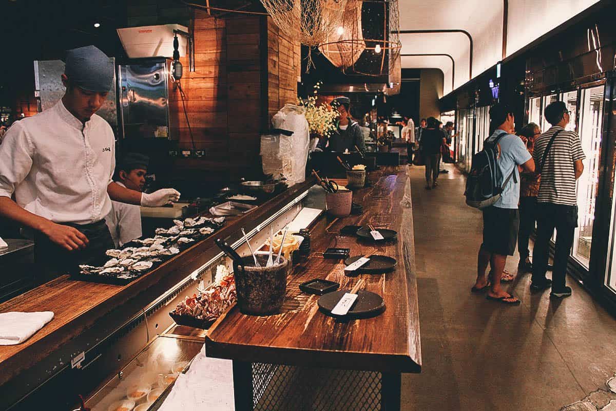 Seafood bar at Addiction Aquatic in Taipei