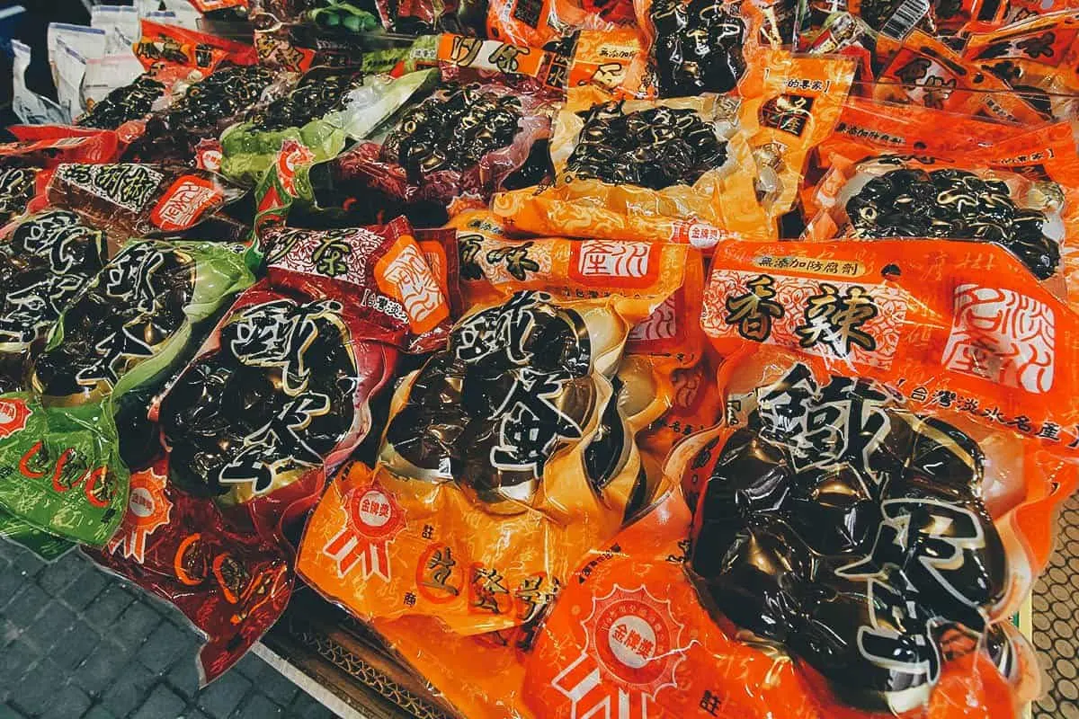 Things to Eat in Taiwan Iron eggs in Tamsui, Taiwan