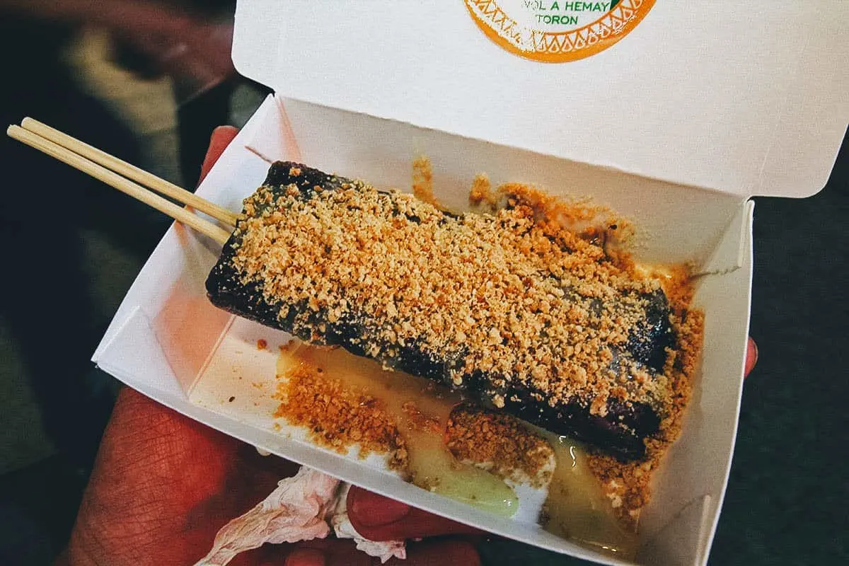 Things to Eat in Taiwan Grilled mochi in Taiwan