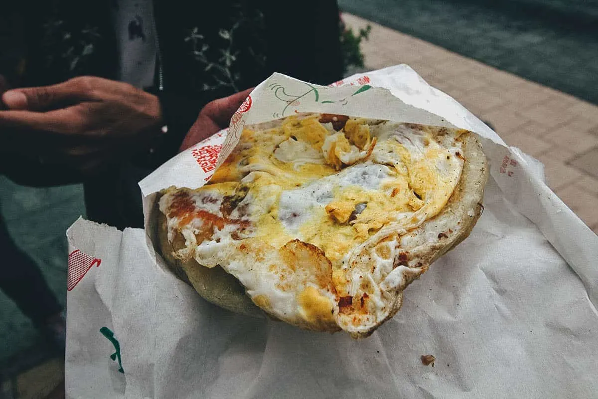 Scallion Pancakes in Taiwan Things to Eat in Taiwan